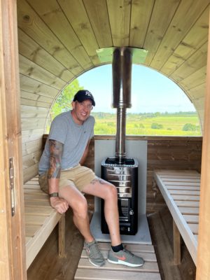 4-6 persons 2.4 m Nordic Thermowood Barrel Sauna with Porch - Image 4